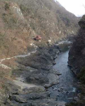 高津戸峡